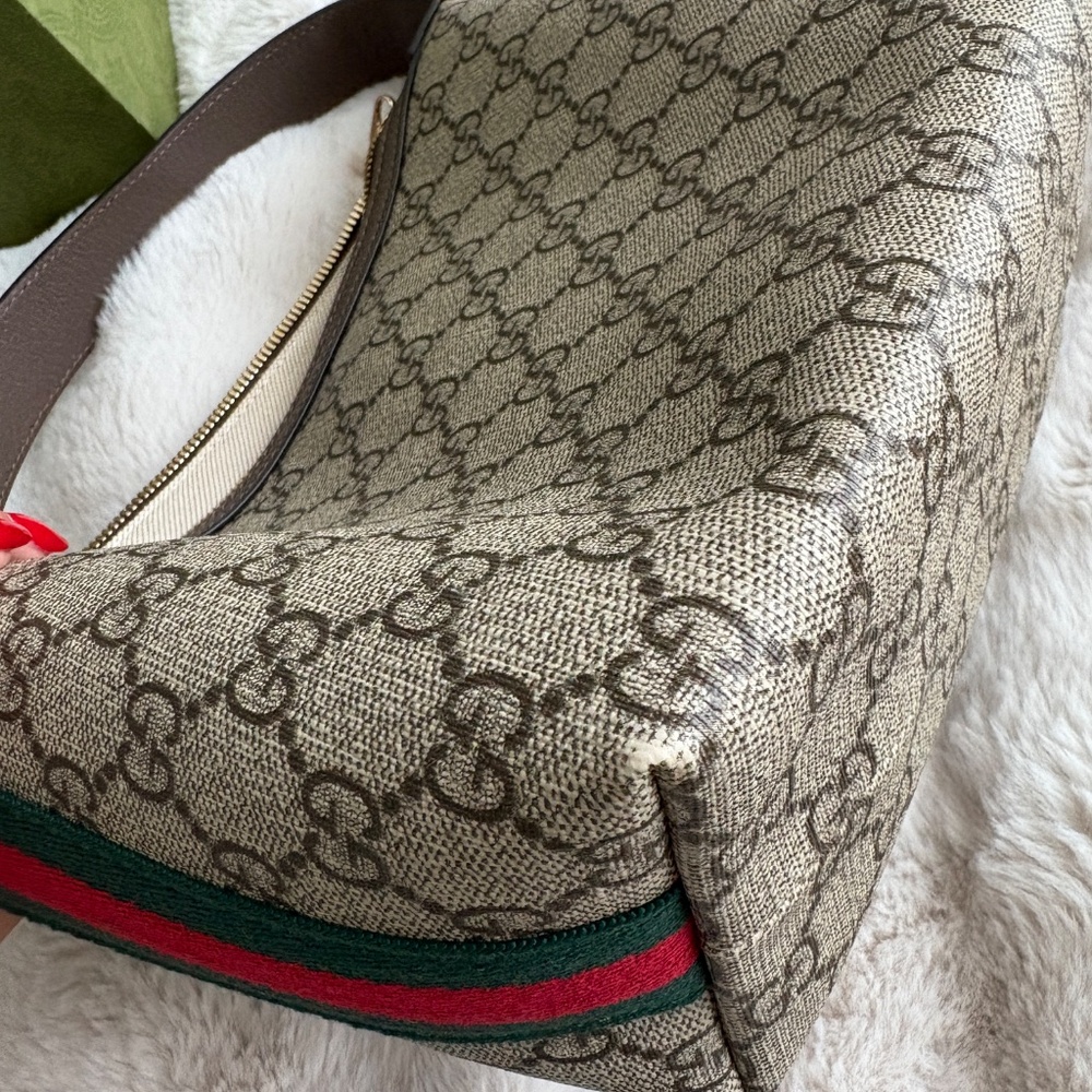 Authentic Gucci shoulder bag - Picture 6 of 7